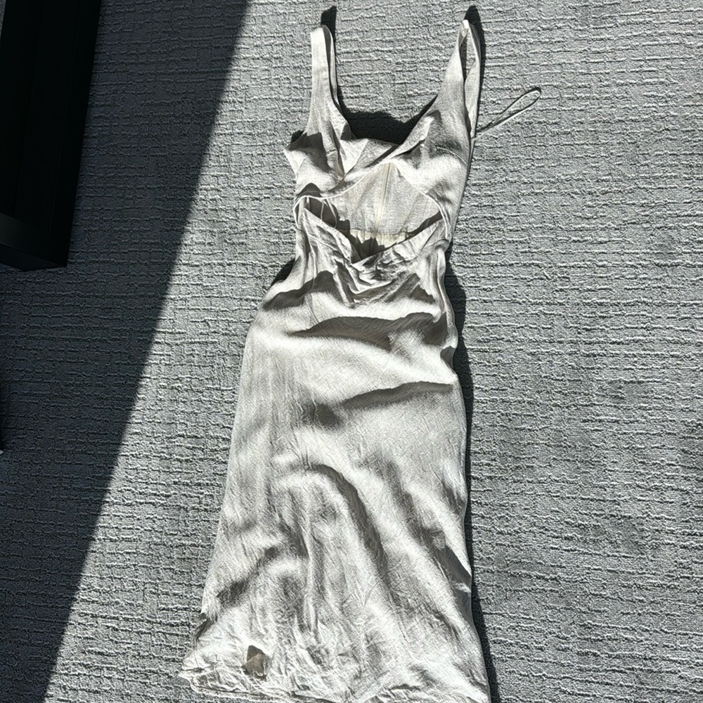 Petal & pup linen dress with twisted detail